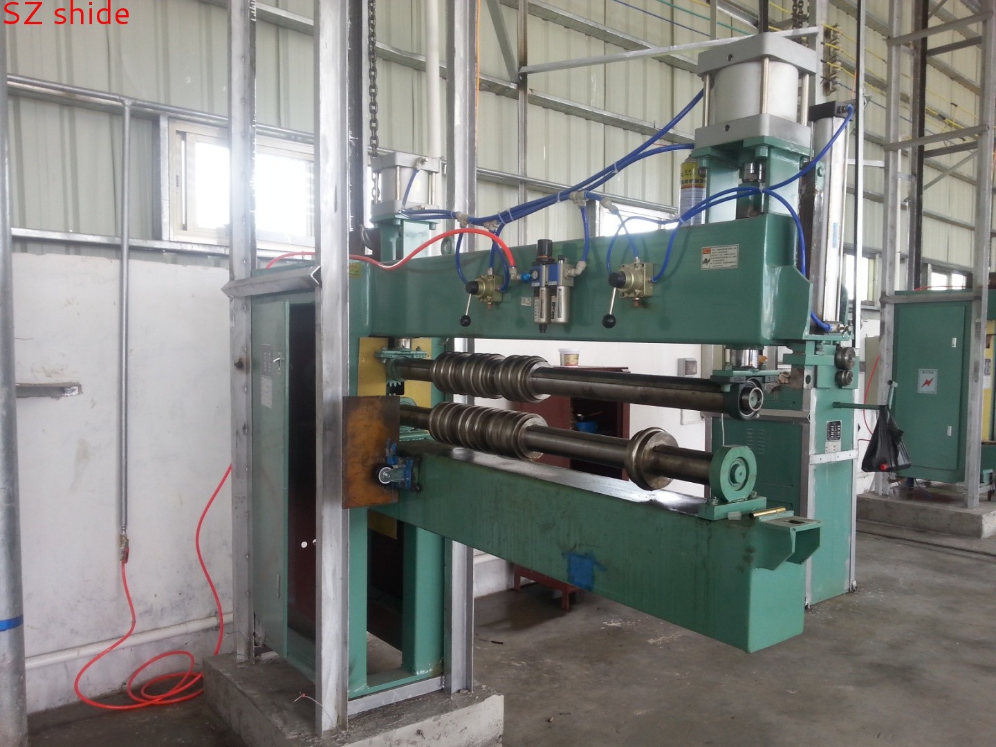 水塔設(shè)備，保溫水箱設(shè)備