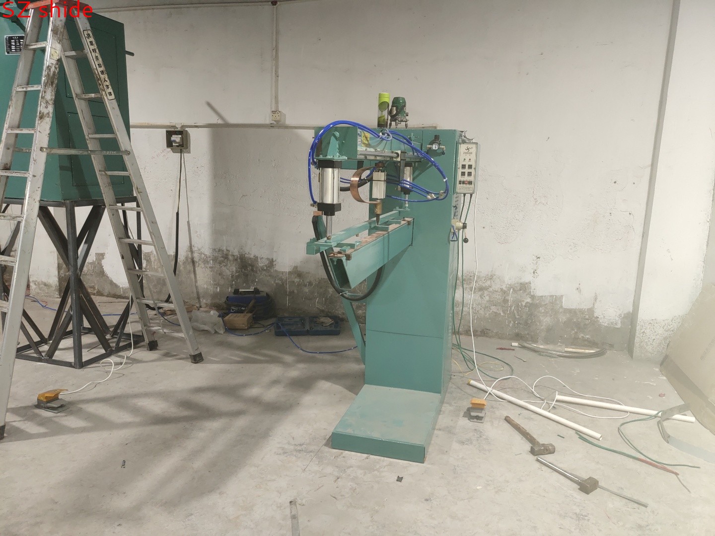 水塔設(shè)備，保溫水箱設(shè)備